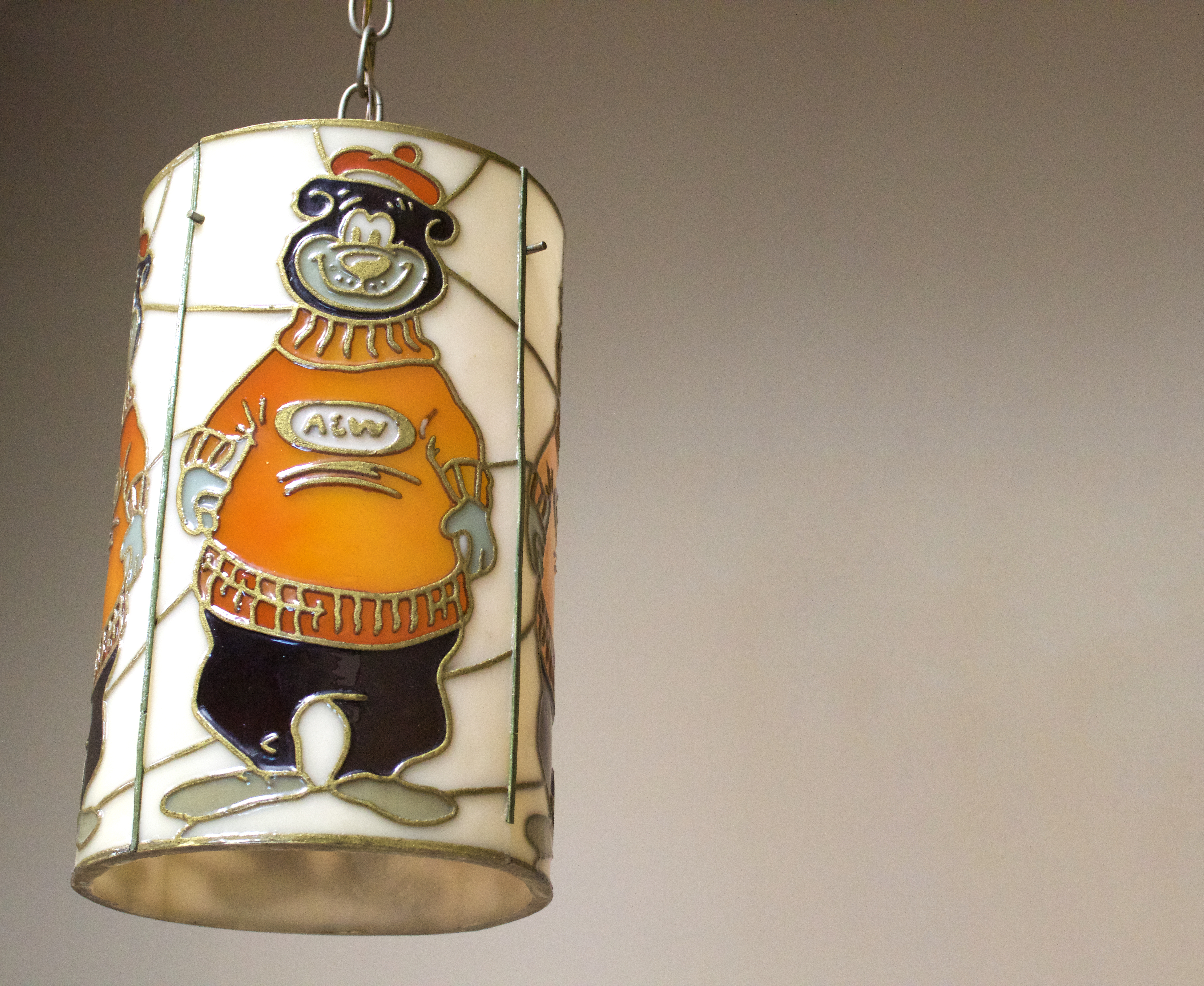 Hanging lamp of Rooty the Great Root Bear